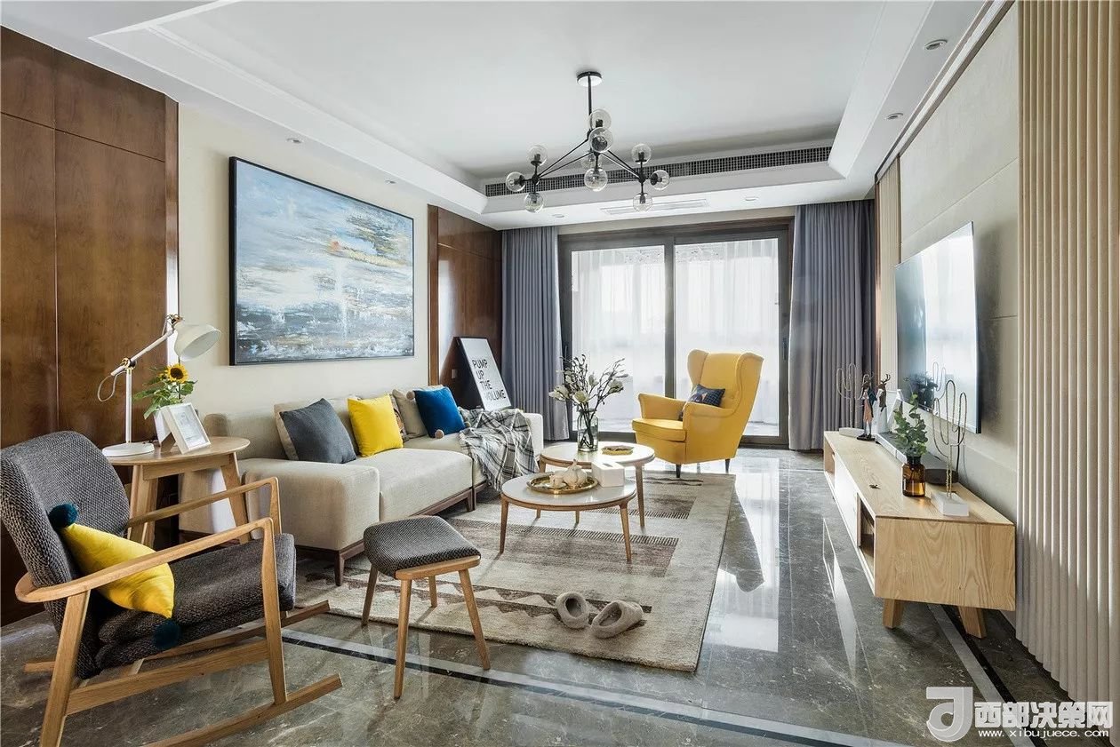 沙發(fā)背景墻選對(duì)裝飾畫，才能美了整個(gè)客廳空間！