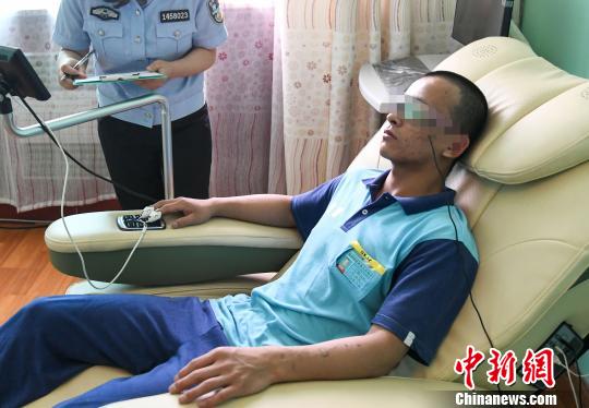 山西省戒毒管理局下屬共有13個戒毒場所和一個涉毒病殘所(山西省戒毒康復(fù)醫(yī)院)籌建處，其中省屬戒毒所9個，市屬戒毒所4個。　王建軍 攝