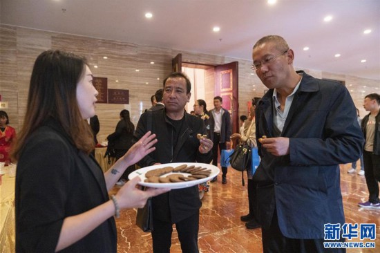 （專發(fā)新華網(wǎng)西藏頻道）西藏：青稞精深加工產業(yè)助力脫貧攻堅(3)