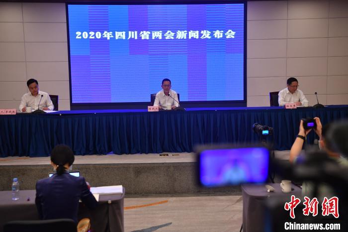 圖為新聞發(fā)布會現(xiàn)場?！埨?攝