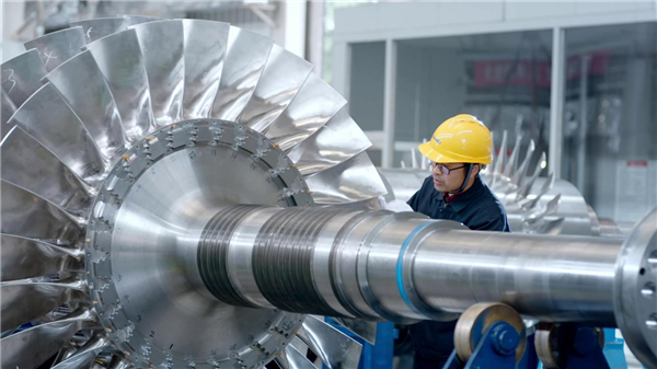 乘勢(shì)而上把握新時(shí)代追趕超越關(guān)鍵期——專訪全國(guó)人大代表、西安市市長(zhǎng)李明遠(yuǎn)_fororder_圖片7