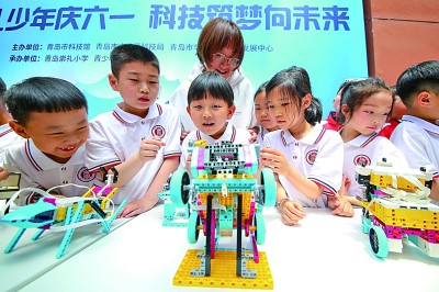 激勵(lì)創(chuàng)新，樹(shù)立“強(qiáng)國(guó)有我”鴻鵠志